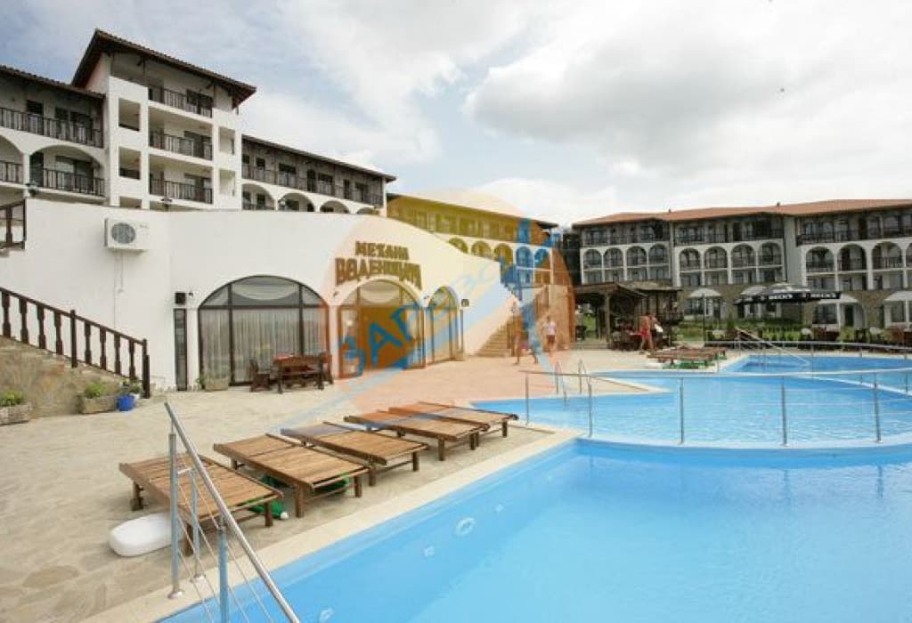 Воденицата (The Mill), Диневи груп, Свети Влас