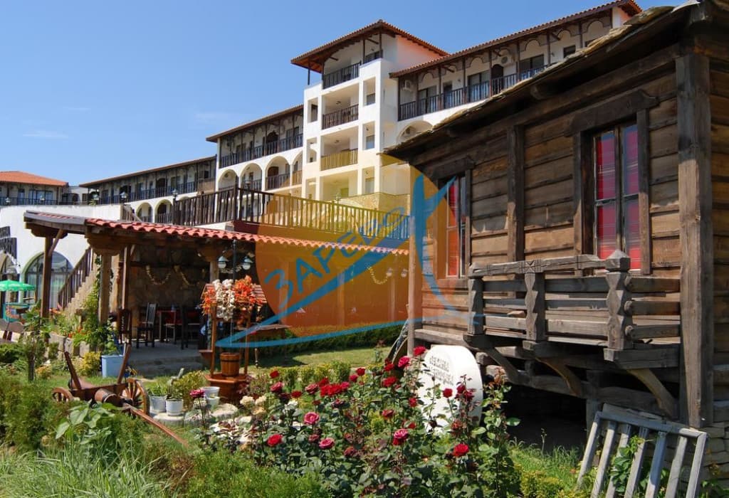 Воденицата (The Mill), Диневи груп, Свети Влас