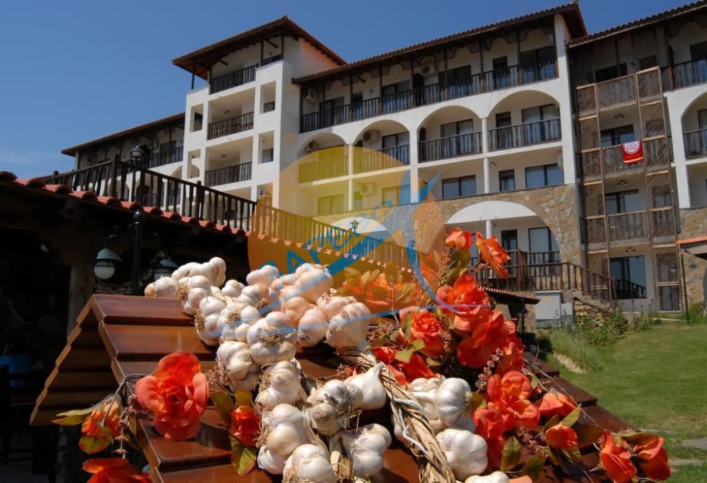 Воденицата (The Mill), Диневи груп, Свети Влас