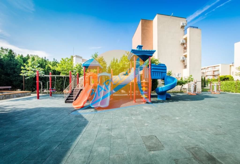  Слънчев бряг, обзаведено студио с гледка басейн, Холидей Форт (Holiday Fort)