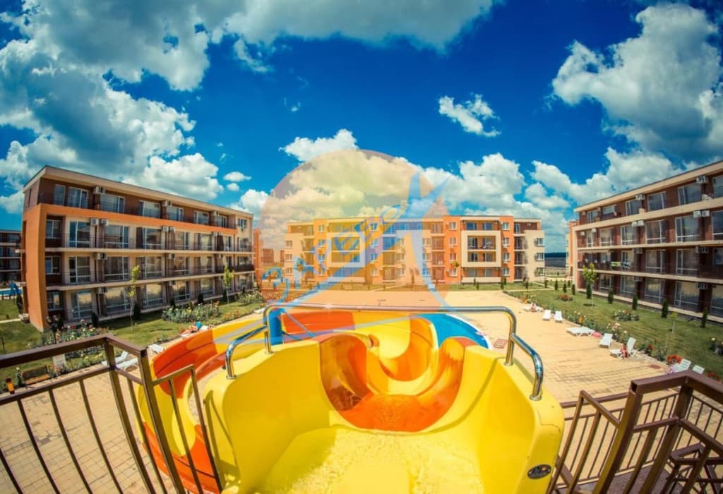  Слънчев бряг, обзаведено студио с гледка басейн, Холидей Форт (Holiday Fort)