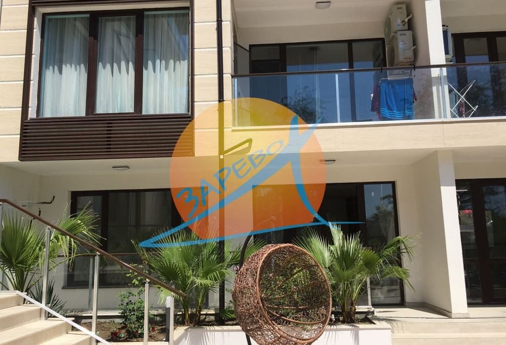 Приморско, първа линия, луксозен двустаен с гледка море, бутиков комплекс Грийн Парадайс Делукс (Green Paradise Deluxe)