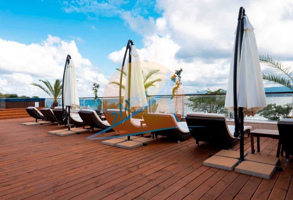 Приморско, първа линия, луксозен двустаен с гледка море, бутиков комплекс Грийн Парадайс Делукс (Green Paradise Deluxe)