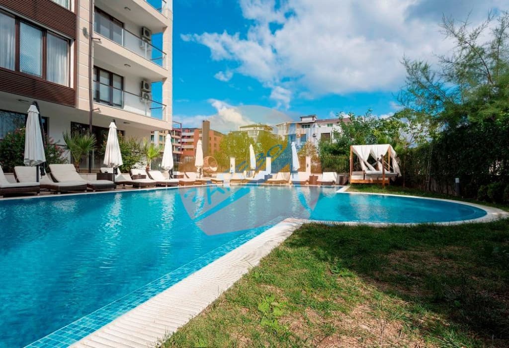 Приморско, първа линия, луксозен двустаен с гледка море, бутиков комплекс Грийн Парадайс Делукс (Green Paradise Deluxe)