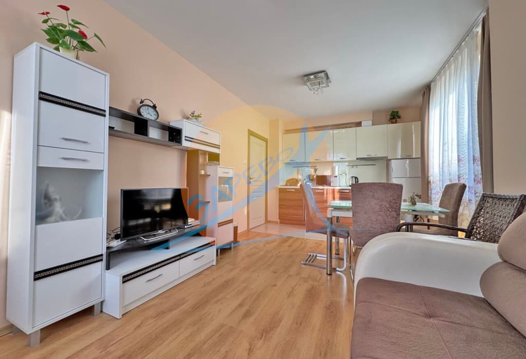 Слънчев бряг, Какао бийч, обзаведен тристаен с гледка басейн, Месембрия Палас (Messembria Palace)