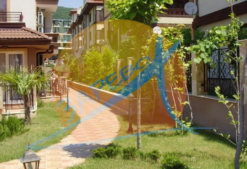 Meллия 7  ( Mellia 7), Свети Влас