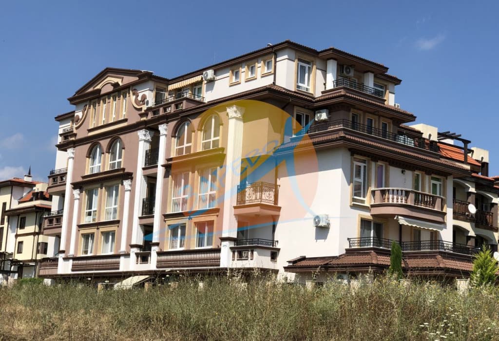 Meллия 7  ( Mellia 7), Свети Влас