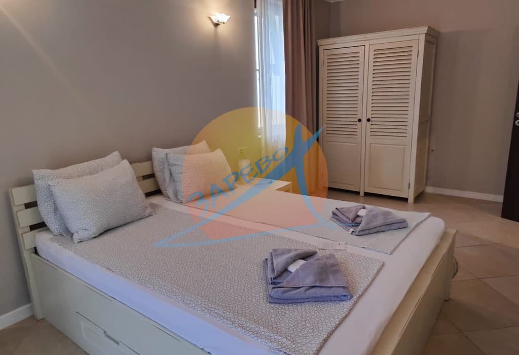 Лозенец,Оазис Бийч Клуб, стилно обзаведен двустаен с гледка парк в Oasis Beach Club, Lozenets