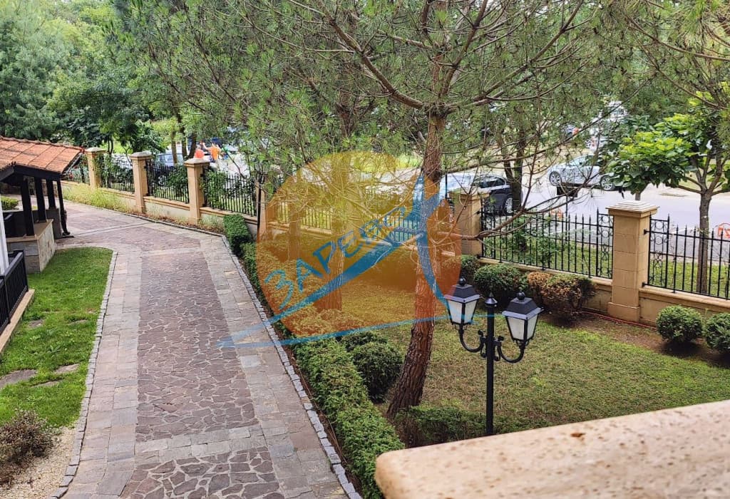 Лозенец,Оазис Бийч Клуб, стилно обзаведен двустаен с гледка парк в Oasis Beach Club, Lozenets