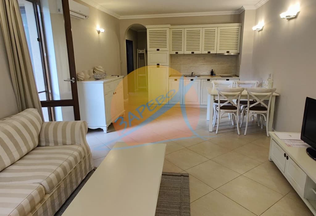 Лозенец,Оазис Бийч Клуб, стилно обзаведен двустаен с гледка парк в Oasis Beach Club, Lozenets