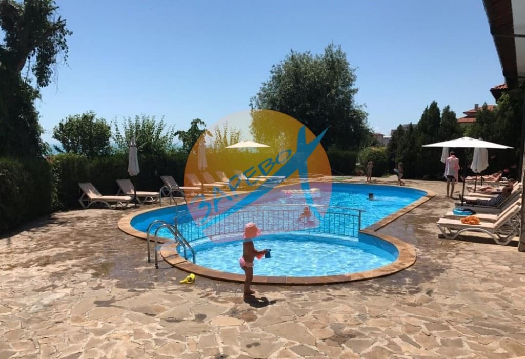 Етъра 3 (Etara 3), Диневи груп, Свети Влас