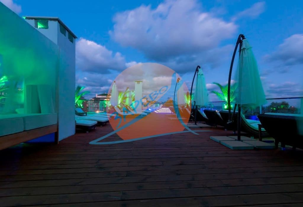 Приморско, първа линия, луксозен двустаен, бутиков комплекс Грийн Парадайс Делукс (Green Paradise Deluxe)