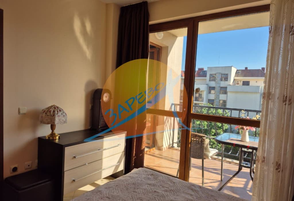 Слънчев бряг, обзаведен двустаен с гледка към басейн, Каскадас 2 (Cascadas 2), бърза сделка!