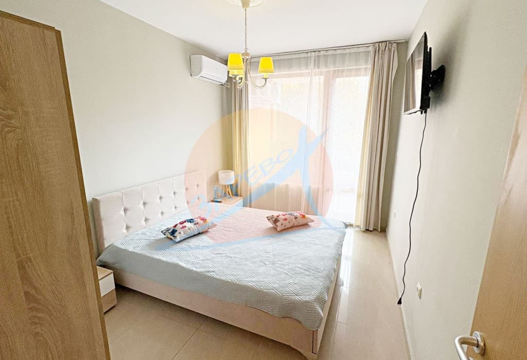 Слънчев бряг, двустаен обзаведен с гледка басейн, Акт 16, битов ток, комплекс Sun Flower (Сън Флаур)