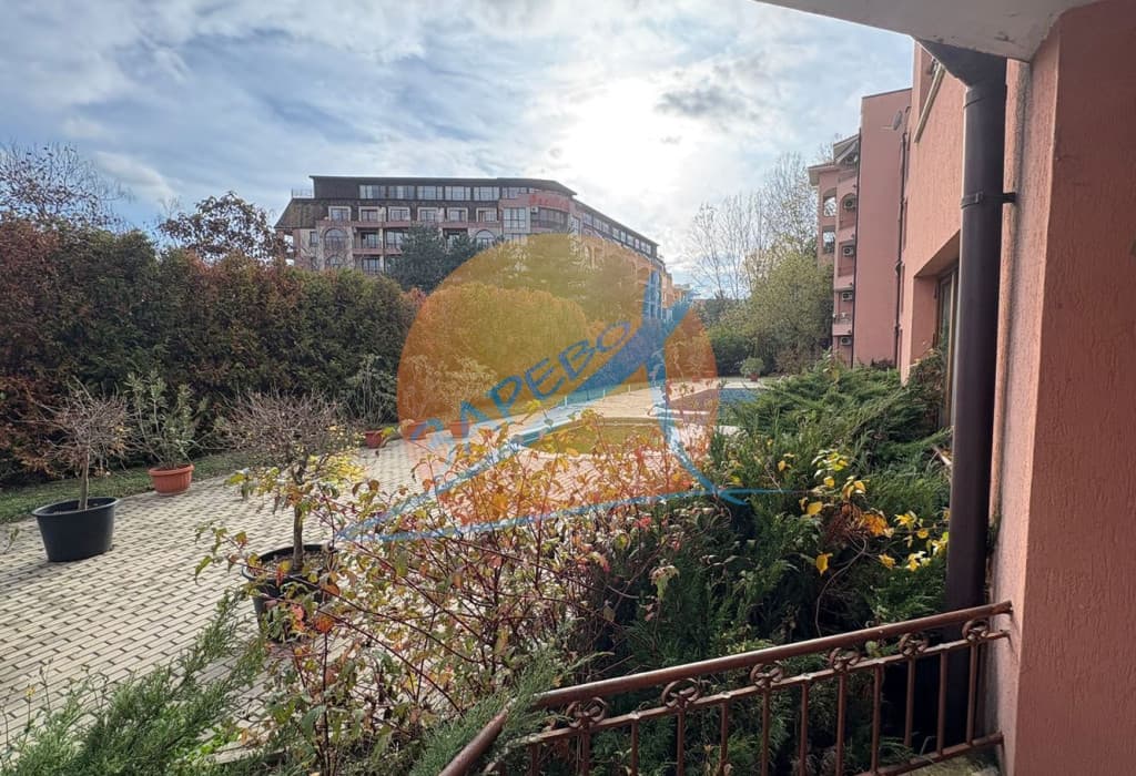 Слънчев бряг, двустаен обзаведен с гледка басейн, Акт 16, битов ток, комплекс Sun Flower (Сън Флаур)