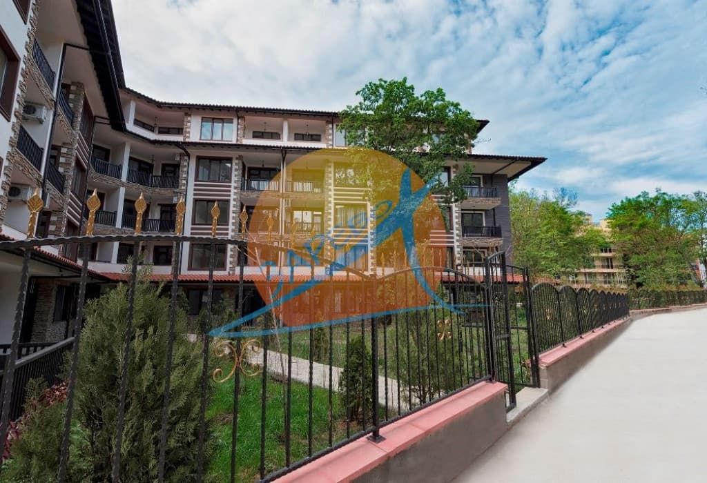 Приморско, нов апартамент на партер с двор, до ключ, Грийн Парадайс  IV (Green Paradise IV) 