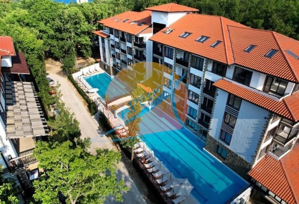 Приморско, нов апартамент на партер с двор, до ключ, Грийн Парадайс  IV (Green Paradise IV) 