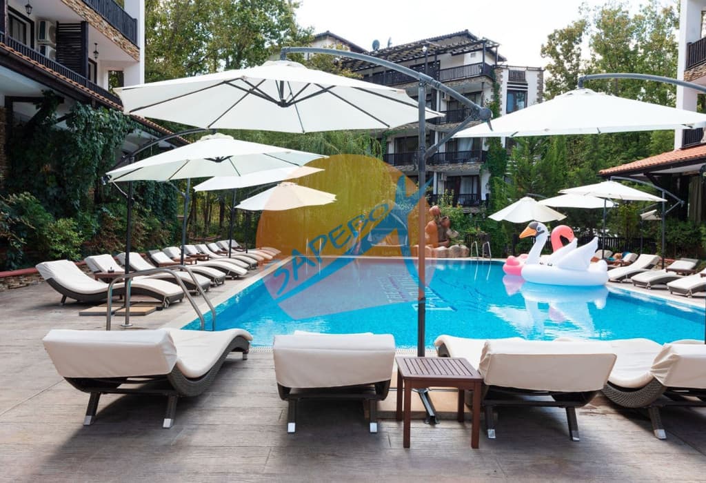 Приморско, нов апартамент на партер с двор, до ключ, Грийн Парадайс  IV (Green Paradise IV) 