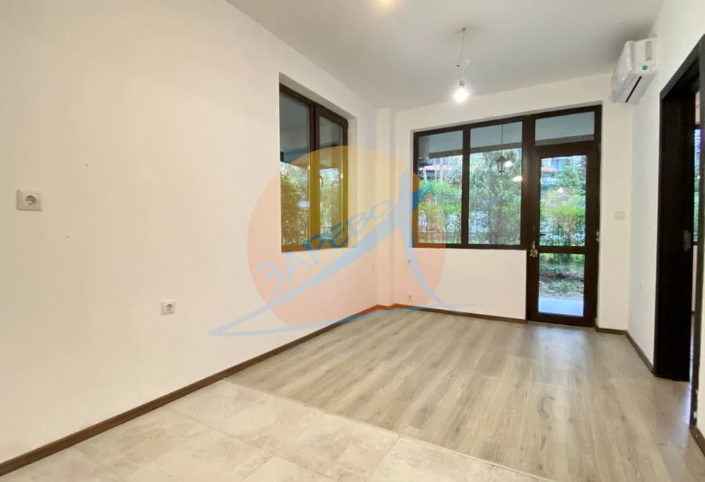 Приморско, нов апартамент на партер с двор, до ключ, Грийн Парадайс  IV (Green Paradise IV) 