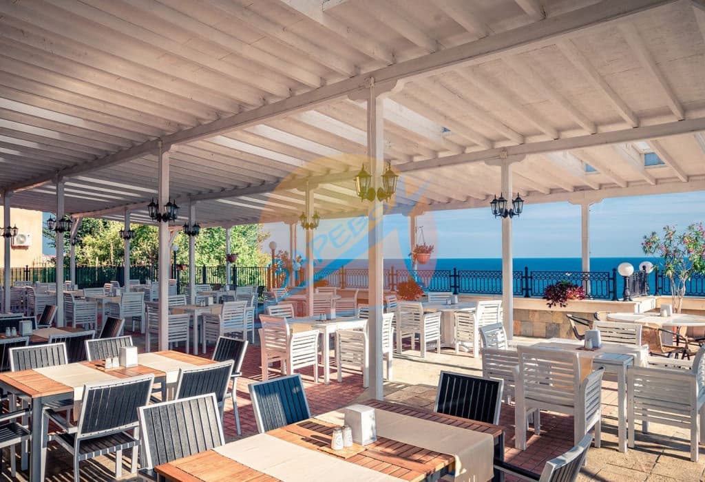 Свети Влас, първа линия, директна гледка море, просторен обзаведен двустаен, Тива дел мар/Цезар Палас