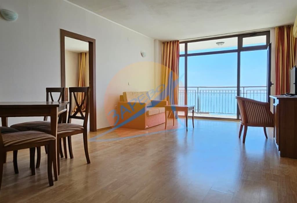 Свети Влас, първа линия, директна гледка море, просторен обзаведен двустаен, Тива дел мар/Цезар Палас