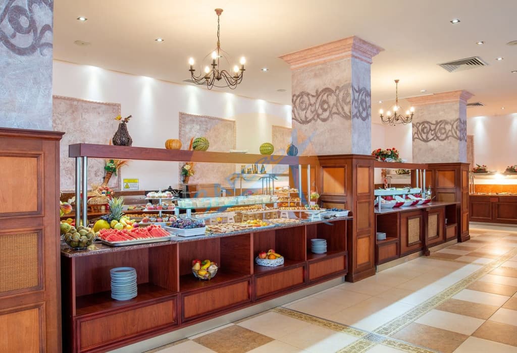 Свети Влас, първа линия, директна гледка море, просторен обзаведен двустаен, Тива дел мар/Цезар Палас