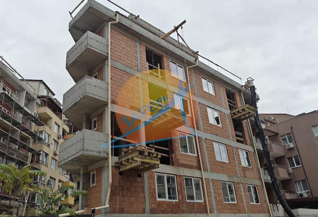 Бургас, Меден рудник зона Б, тристаен в сграда пред Акт 14, директно от строител!