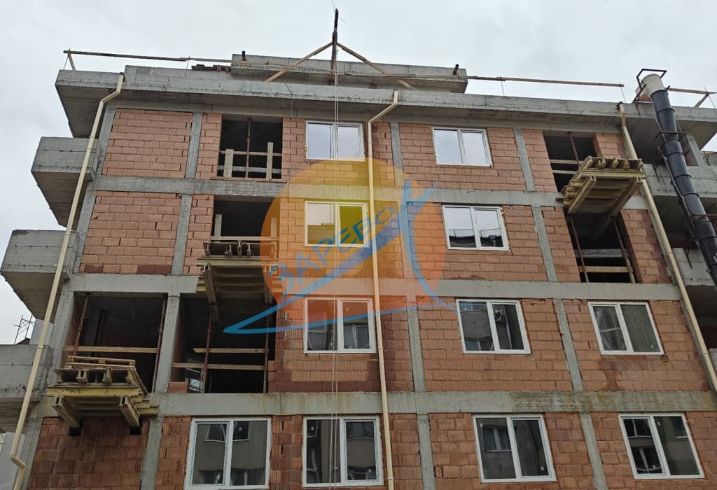 Бургас, Меден рудник зона Б, тристаен в сграда пред Акт 14, директно от строител!