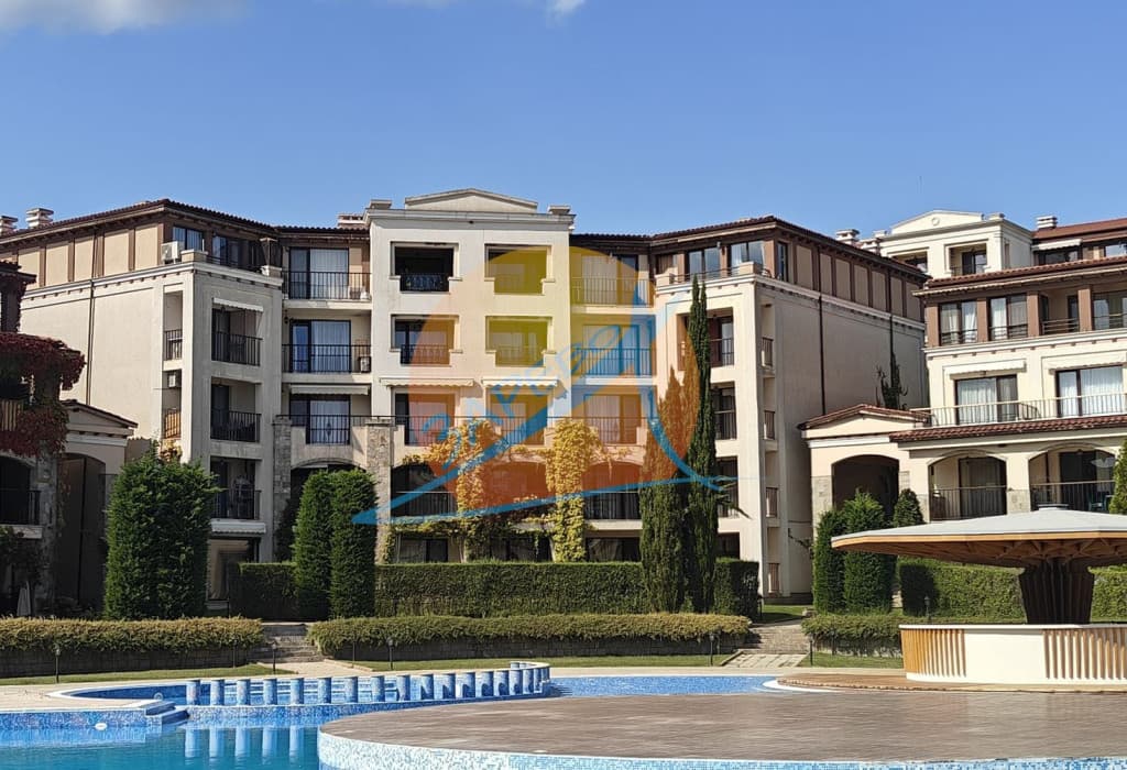 Созопол, Грийн лайф. Обзаведен тристаен с тераса с гледка кръглия басейн, готови документи за сделка!