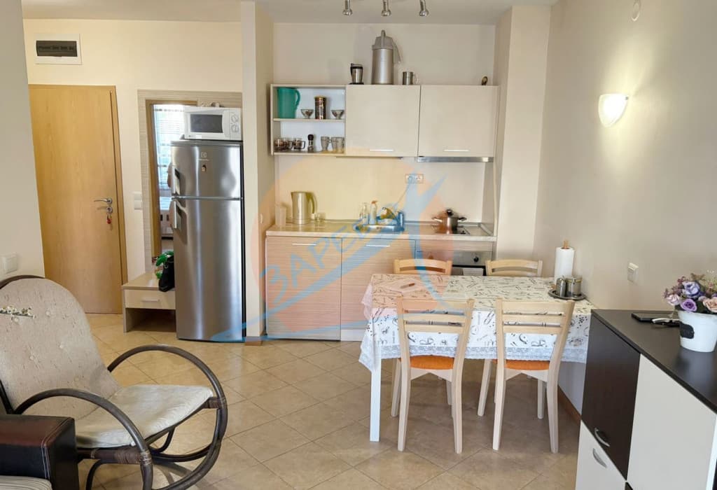 Слънчев бряг, обзаведен двустаен на партер в Роял Сън (Royal Sun)