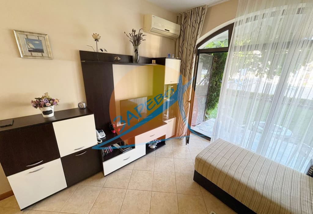 Слънчев бряг, обзаведен двустаен на партер в Роял Сън (Royal Sun)