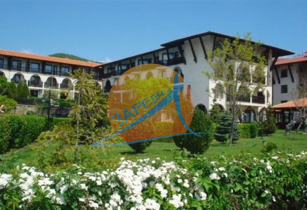 Манастира II (Monastery II), Диневи груп, Свети Влас