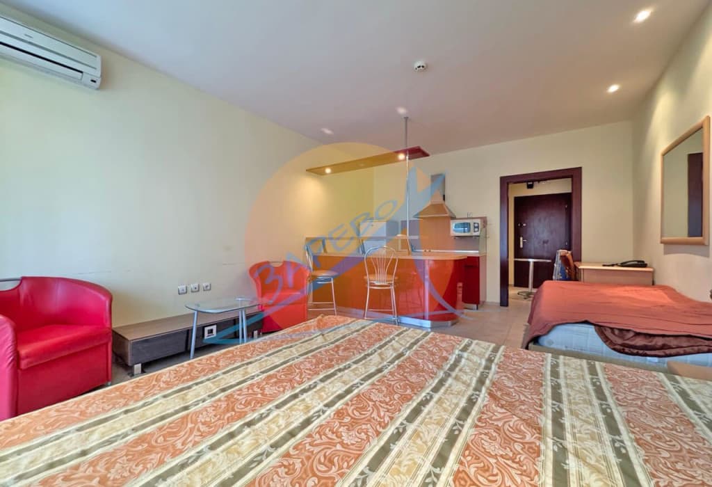 Слънчев бряг, обзаведено студио, 50 метра от плажа, целогодишен комплекс, ниска такса, Планета (Planeta)