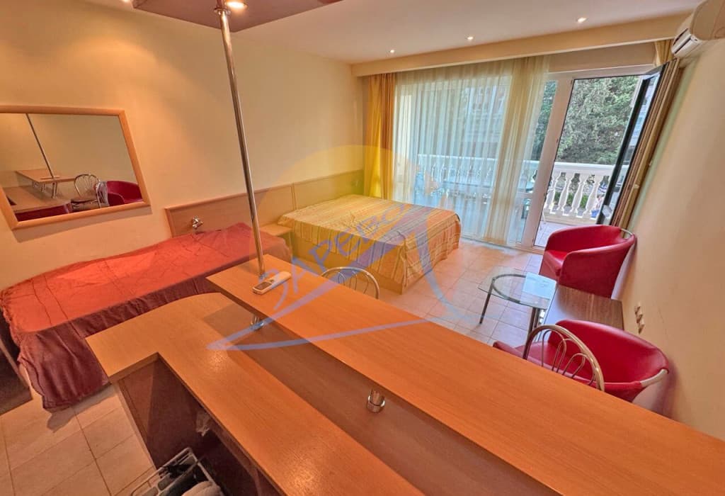 Слънчев бряг, обзаведено студио, 50 метра от плажа, целогодишен комплекс, ниска такса, Планета (Planeta)