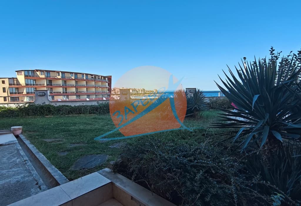 Созопол, Хармани, с паркомясто, двустаен с пряка гледка море срещу плажа, ниска поддръжка, готови документи!