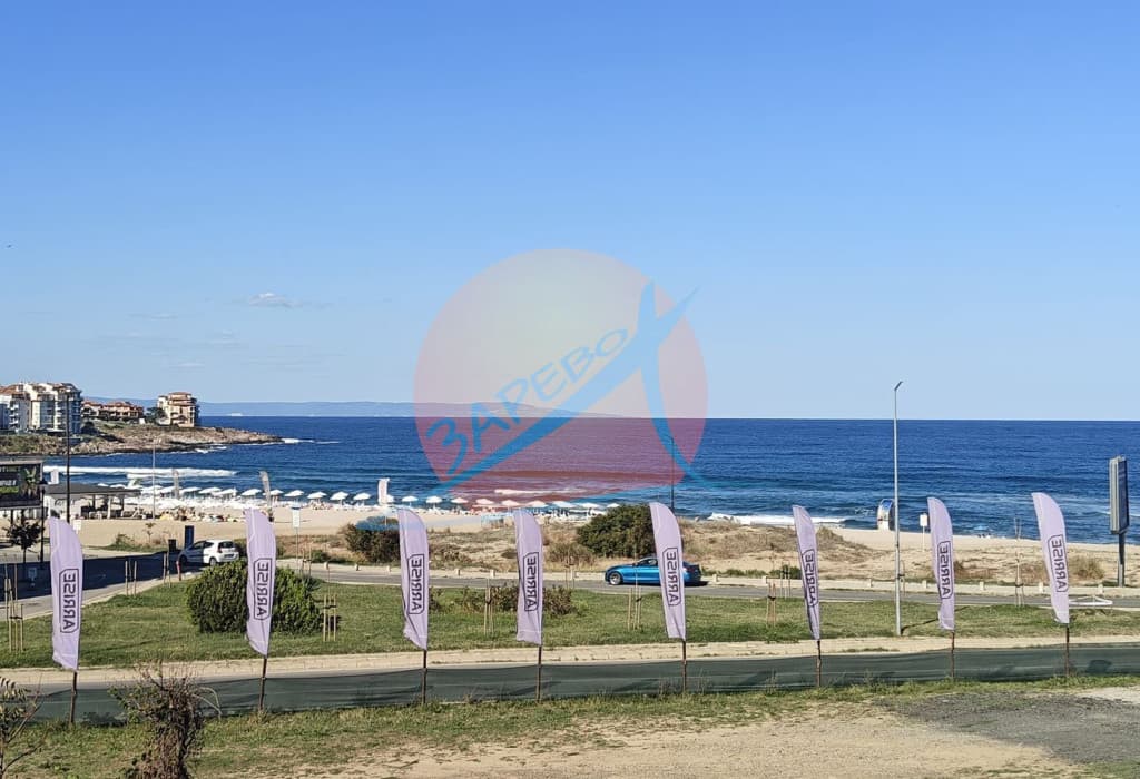 Созопол, Хармани, с паркомясто, двустаен с пряка гледка море срещу плажа, ниска поддръжка, готови документи!