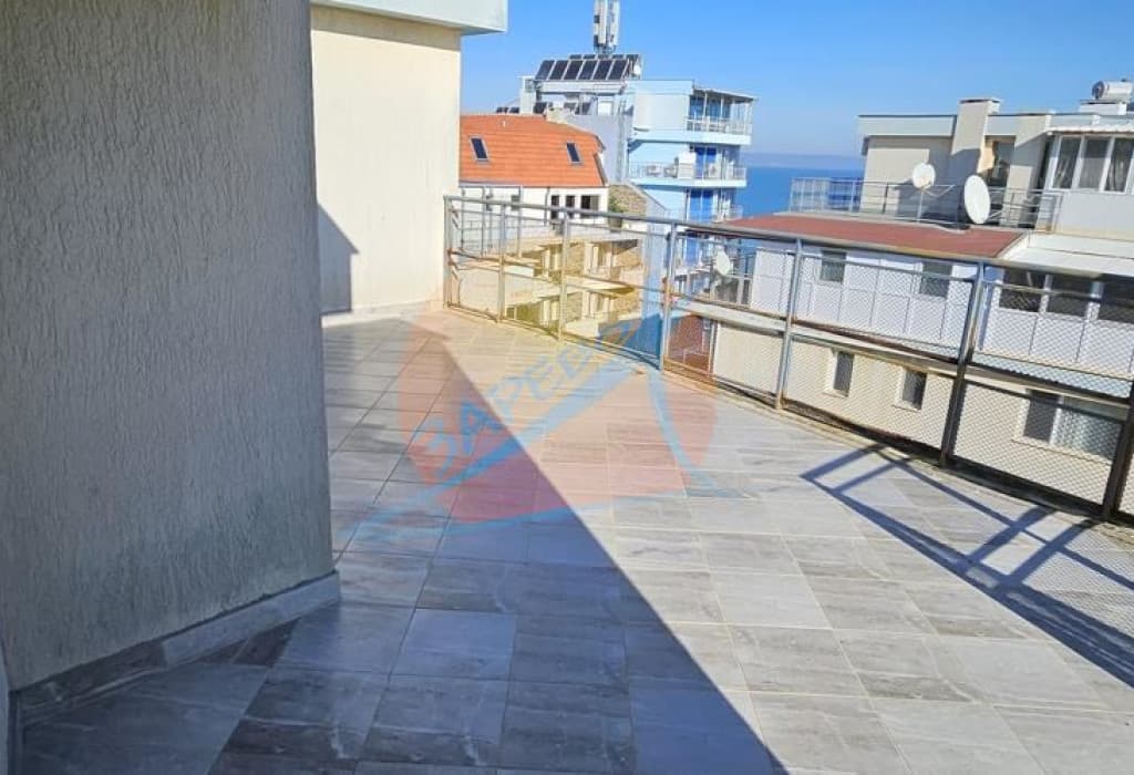 Поморие,  тристаен с голяма тераса и гледка море, без такса поддръжка, Акт 16,  ул. Поп Сава Катрафилов,