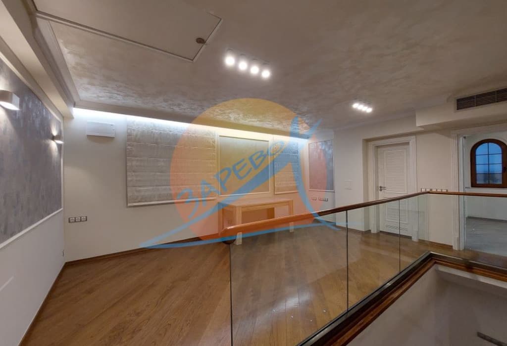 Поморие, триетажна къща лукс с басейн, камина, паркомeстa, гледка море, Виктория Роял Гарден (Victoria Royal Garden)