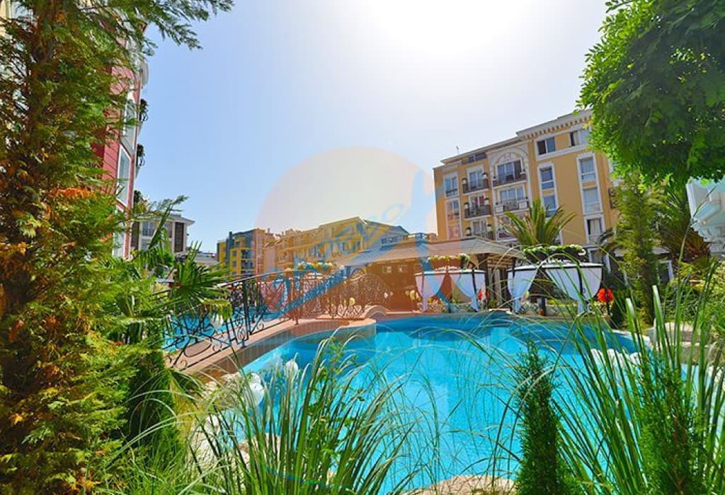 Слънчев бряг, просторен тристаен обзаведен с гледка басейн, Месембрия Резорт (Messembria Resort)